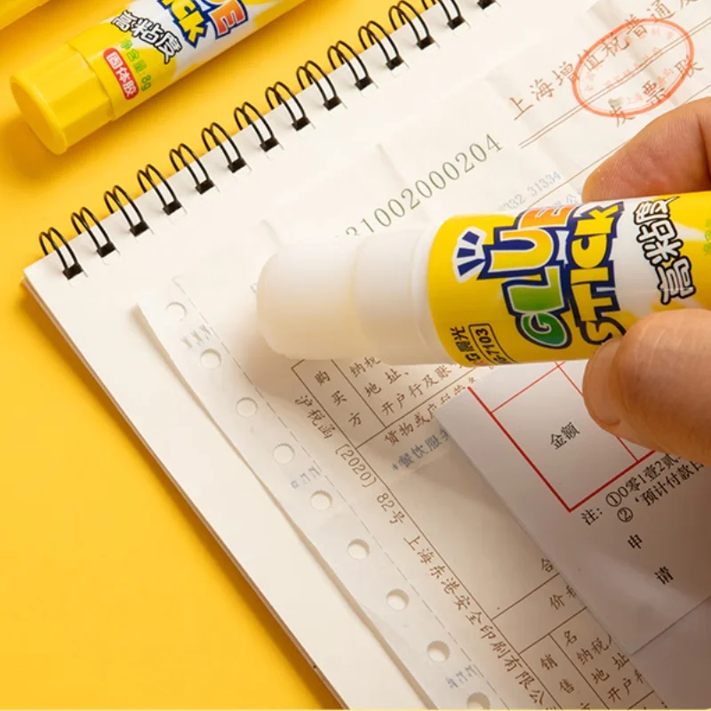 M&G 8g Solid Glue PVP Manual Solid Adhesive Quick Drying Glue Stick for School Students Office Supplies Single Pack 4