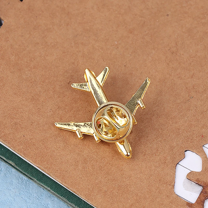 Airplane Brooch Metal Alloy Badge Vintage Pin Buckle Jewelry Accessories