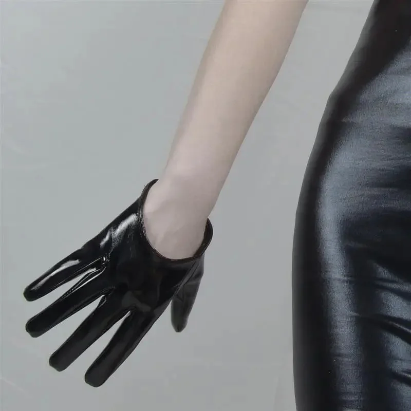 Patent leather black 13cm