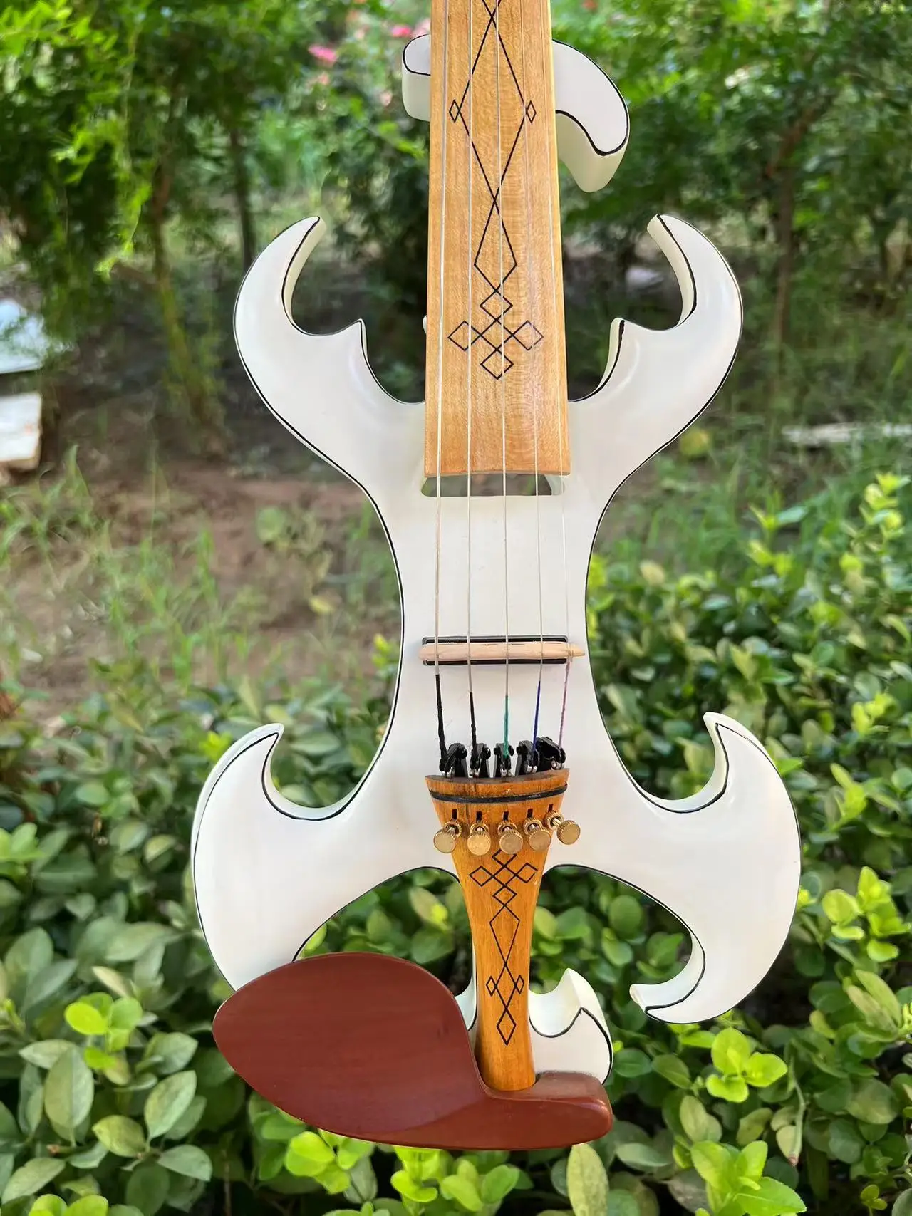New Model Crazy-4 Full size electric violin Original design 5 string Violin white