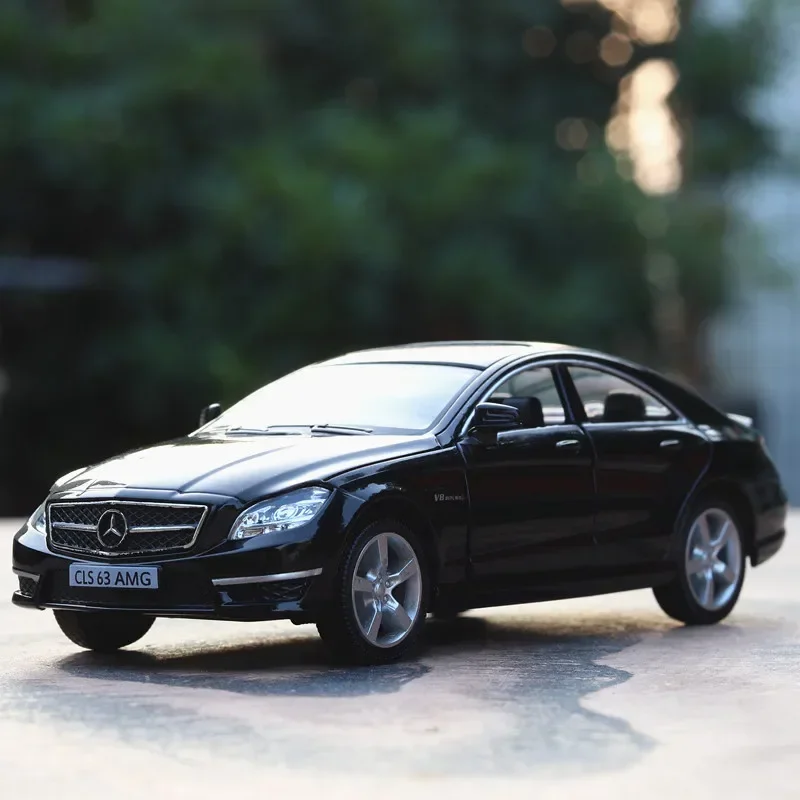 M-Benz CLS 63 AMG Shooting Brake ミニカー MERCEDES BENZ CLS 63 AMG SHOOTING BRAKE BLACK 1/64 DIECAST