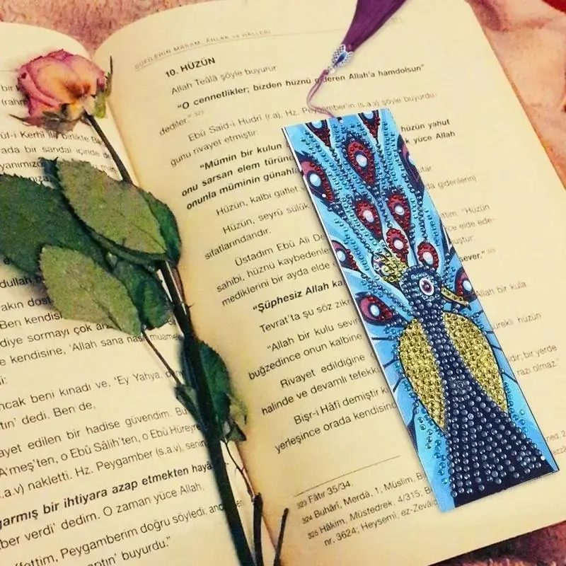 Creative Diamond Peacock Bookmark DIY Handmade Opposite Sex Diamond Bookmark Creative Student Stationery Tassel Bookmark Gift