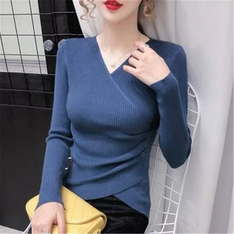 

Elegant Fashion Temperament V-neck Knitted Pullovers for Women Sweaters 2022 New Solid Color Bottoming Shirt Buttons Korean Top