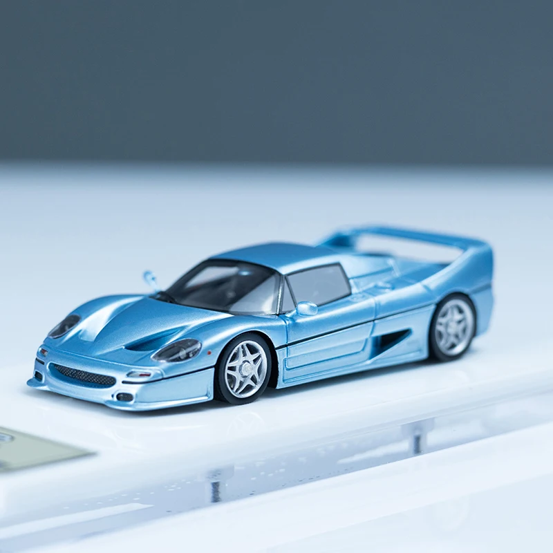 DMH 1:64 F50 Hardtop Limited Edition resin car model collection
