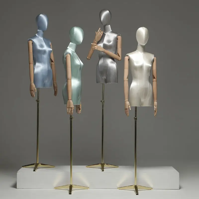 Рисунок 3 - Женский манекен с деревянным или тканевым покрытием