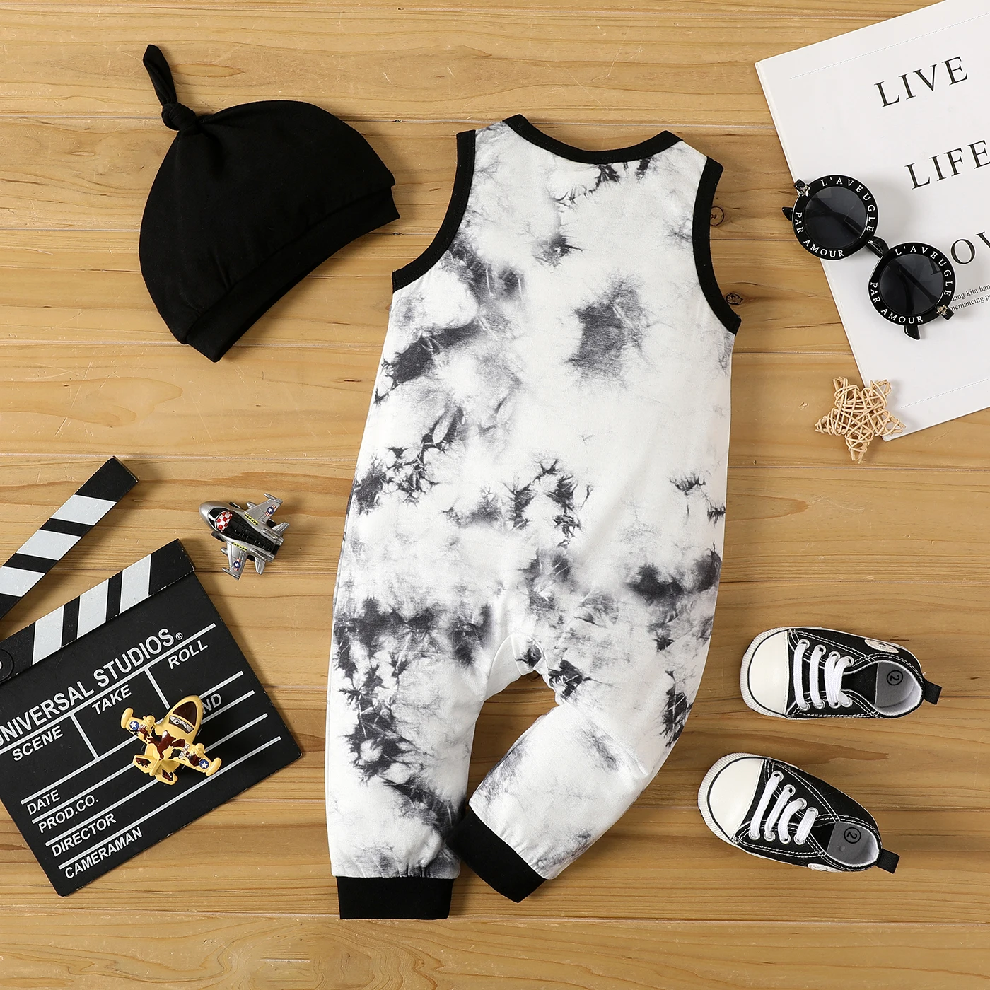 PatPat  소녀 단추 전면 그래픽 프린트 탱크 점프수트 및 코튼 모자 세트, 2 개