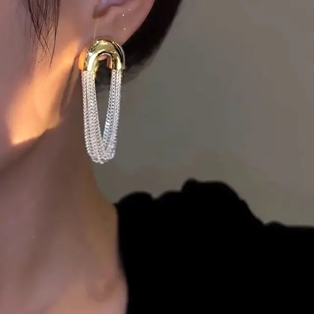 Boucles d'oreilles en métal en forme de U pour femmes, chaîne à pampilles, élégantes, couleur argent, multicouche, personnalité géométrique, bijoux