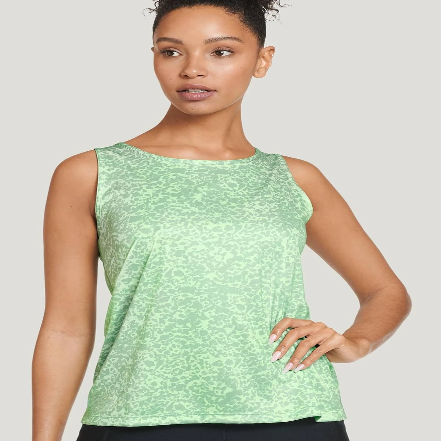 High-performance Women's Activewear Tank for Maximum Comfort and Style During Workouts and Exercise-Perfect for Gym, Yoga,