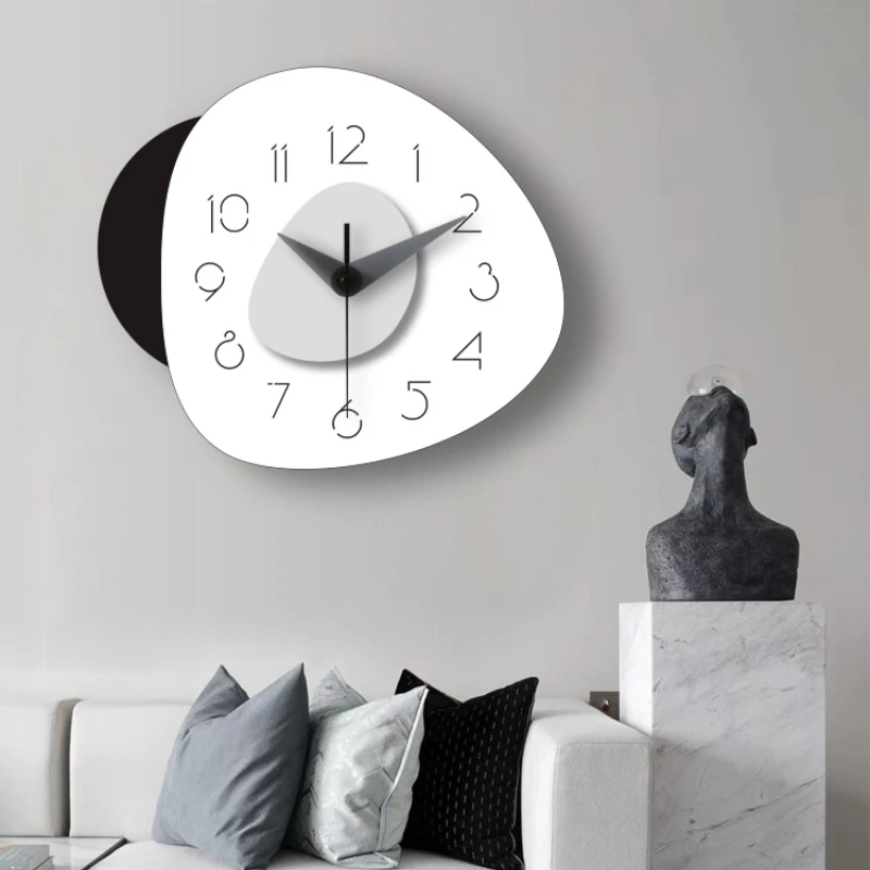 Minimalist Design Sense Creative Mute Wall Clock Living Room Modern