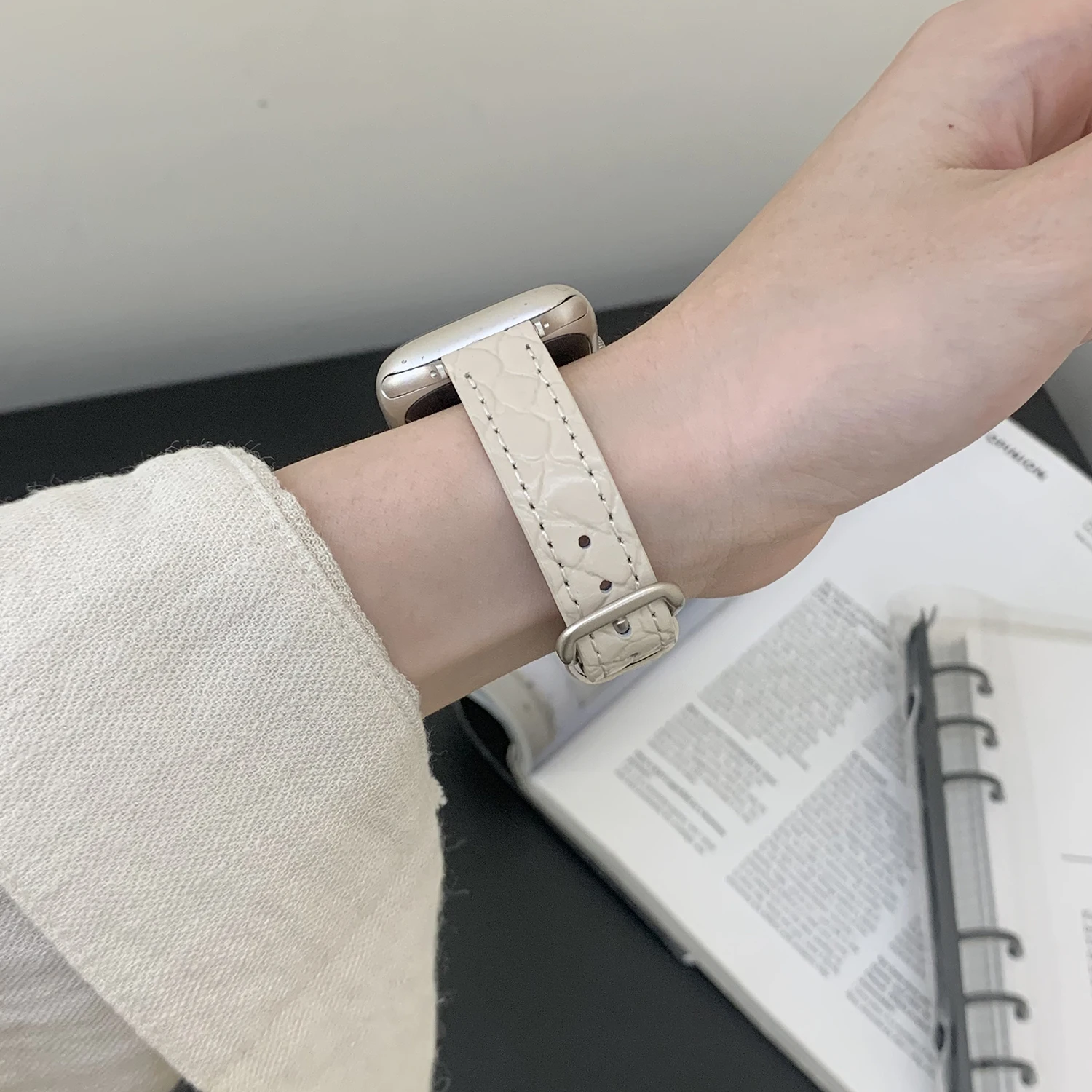 Strukturiertes Lederarmband 14 mm für Apple Watch 49 46 45 44 42-38 mm S10 S11 Business-Armband Armband Uhrenzubehör – Detail 35
