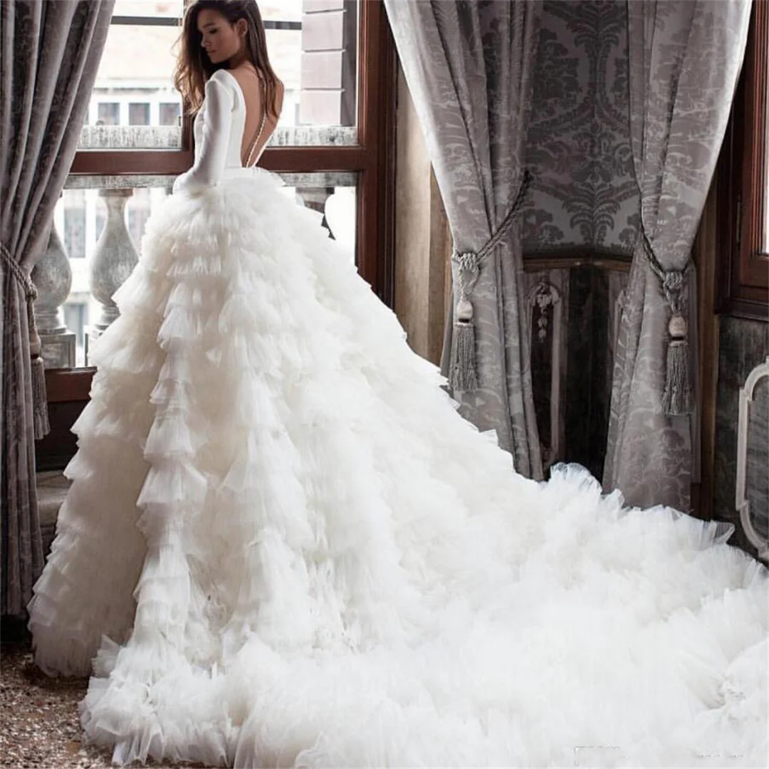 

Modest Simple V Neck Wedding Dresses Multilayered Ruffles Sash Bride Gowns Custom Made Long Train Ruched Vestido de novia