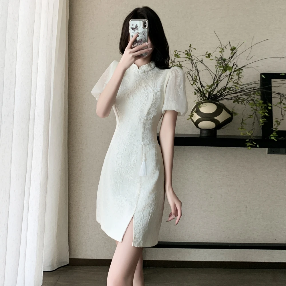 

EIYOVVI 2024 Summer New Chinese Style Improved Cheongsam Celebrity Slim Fit Short Dress Spliced Lace Sleeves Forked Dresses