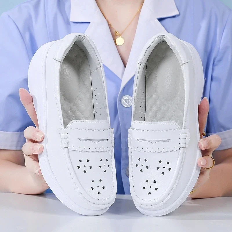 Nurse's shoes Women's spring and summer soft soles breathable thick soles Women's shoes Hollow medical work white shoes 3