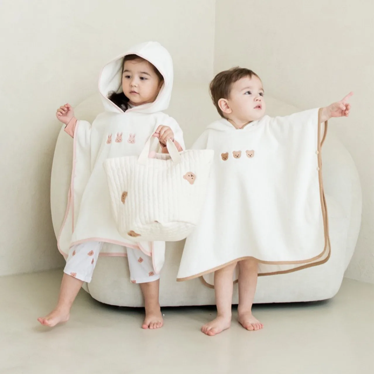 Korean Instagram Children's Bath Towel Baby Absorbent Quick Drying Beach Towel Boys Girls Pure Cotton Cape with Hat Bathrobe