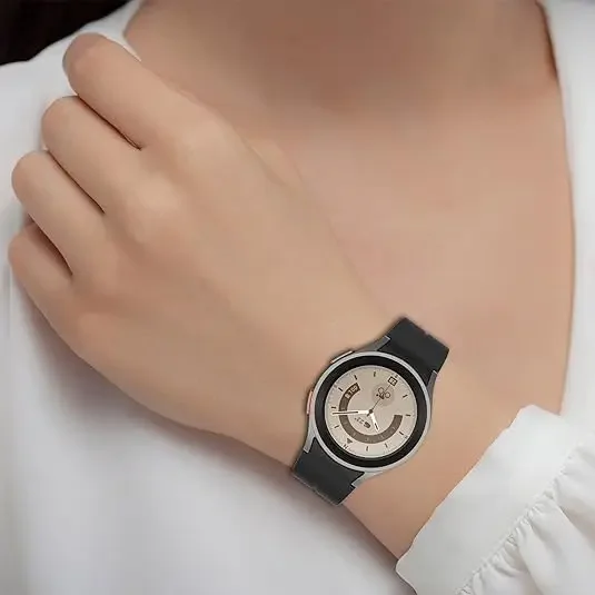 Magnetic Silicone Strap Sport Watchband - Versatile and Stylish Accessory