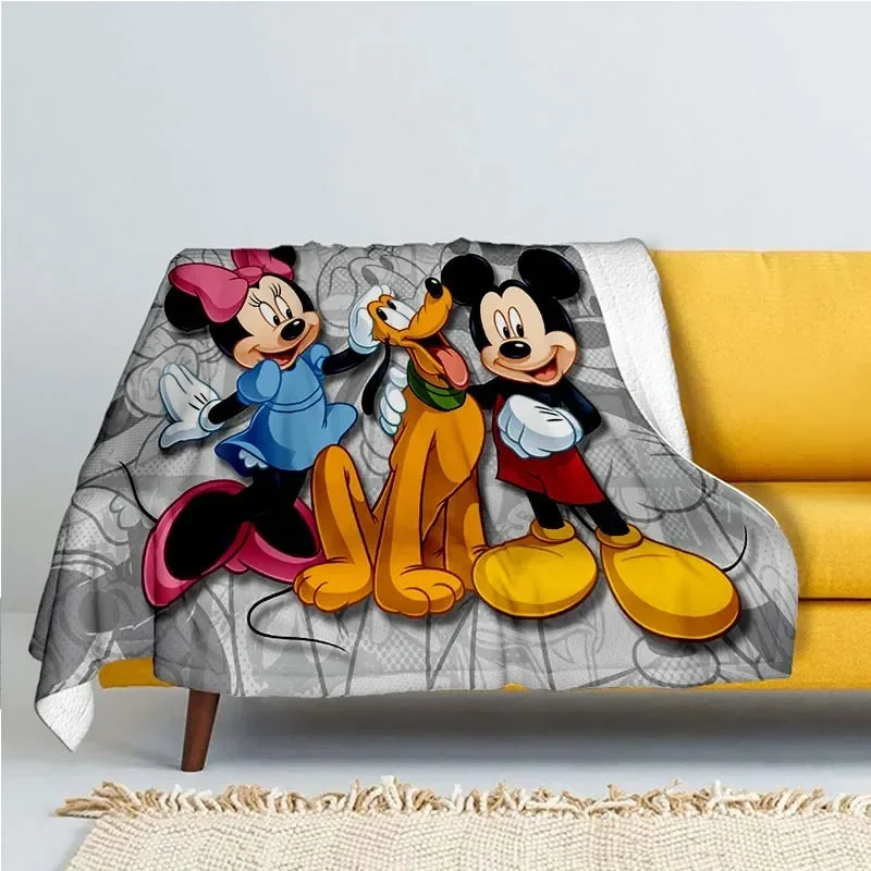 thumbnail image 1 of Manta ligera con estampado de Mickey y Minnie de Disney para sala de estar, dormitorio, habitación de los niños, manta cálida, regalo de Navidad, 1 of 5