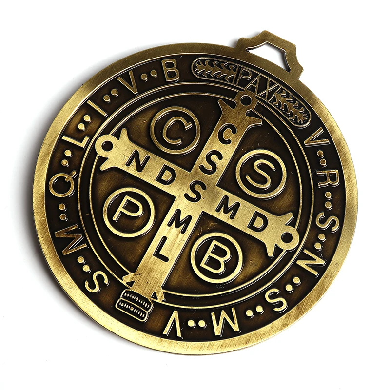 Retro Color St. Benedict Cross Ornament Pendant Gift Catholic Christian Religion Icon Home Car Decoration Articulos Religiosos