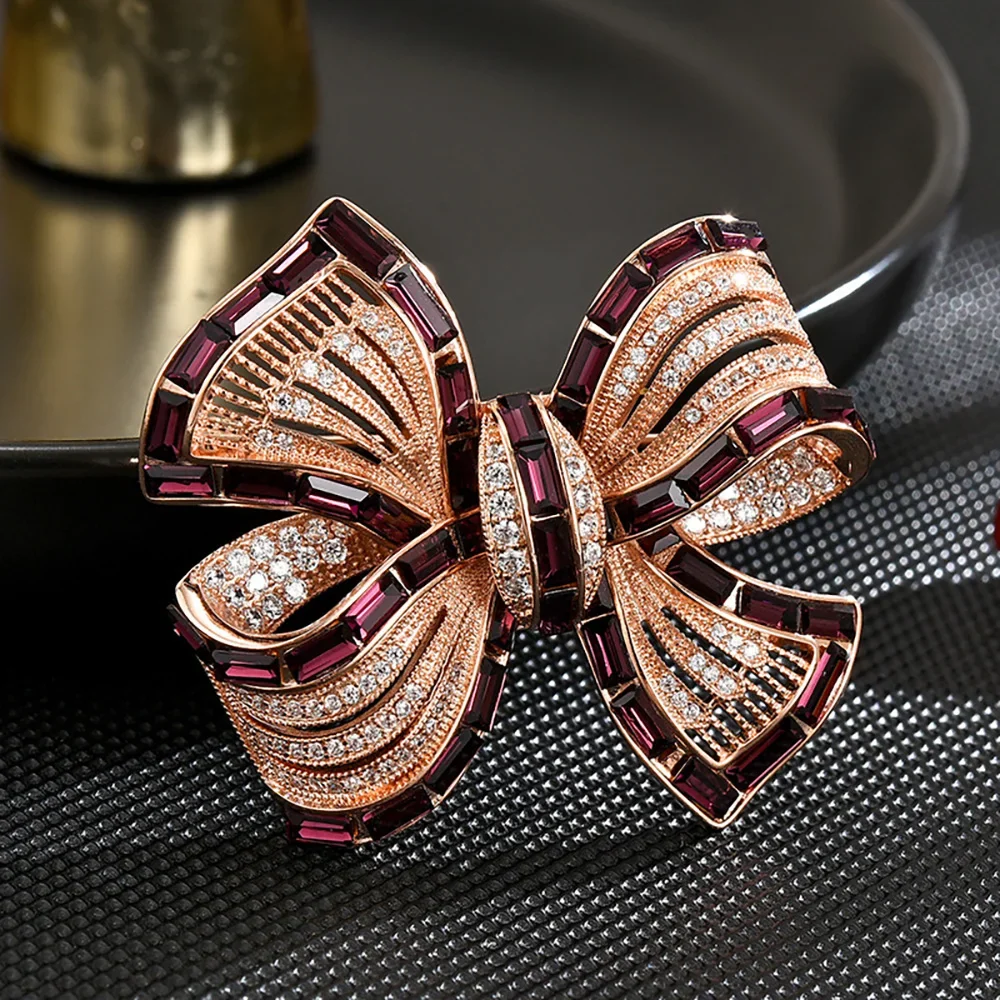 Classic Baroque Flower Pearl Bow Flower Brooches For Women Lady Elegant Vintage Rhinestone Cross Badges Pins Trendy Accessories