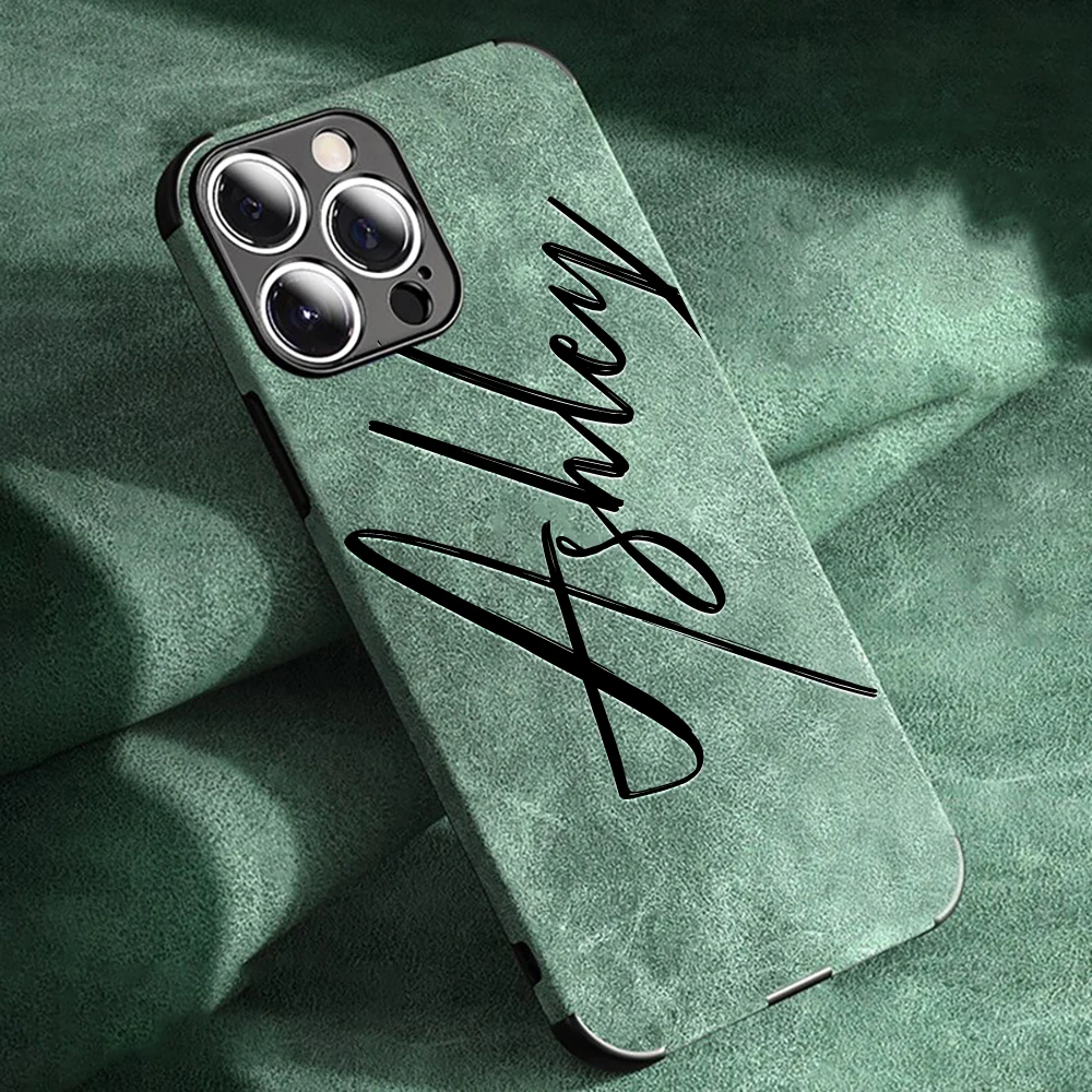 Capa Personalizada com Nome em Caligrafia — Couro Premium e Proteção Antichoque