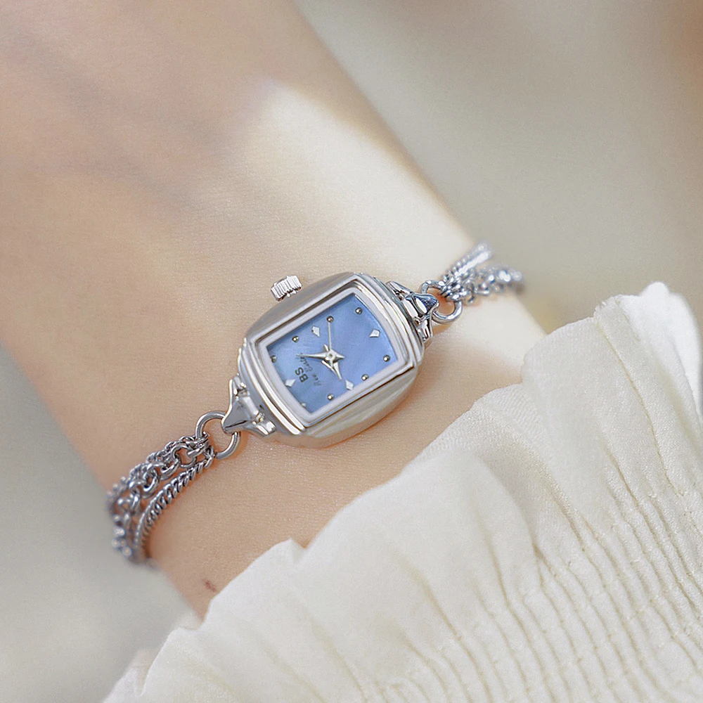Orologio da donna elegante con cinturino argento quadrante blu_voghion.com