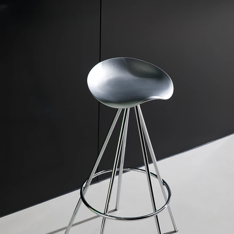 

Xingwei's minimalist modern high legged aluminum alloy stool, home bar chair, iron art creative and rotatable designer bar stool