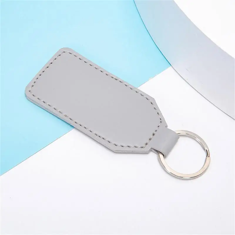 

Leather Keychains Choose Materials That Are Sturdy Not Easily Fade Or Scratch Select Hardware Printing And Grinding Tools Soft