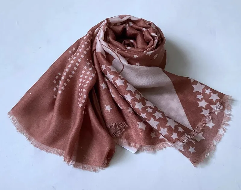 

2023 Italian light luxury brand scarf liujo coffee color fashion star shawl scarf