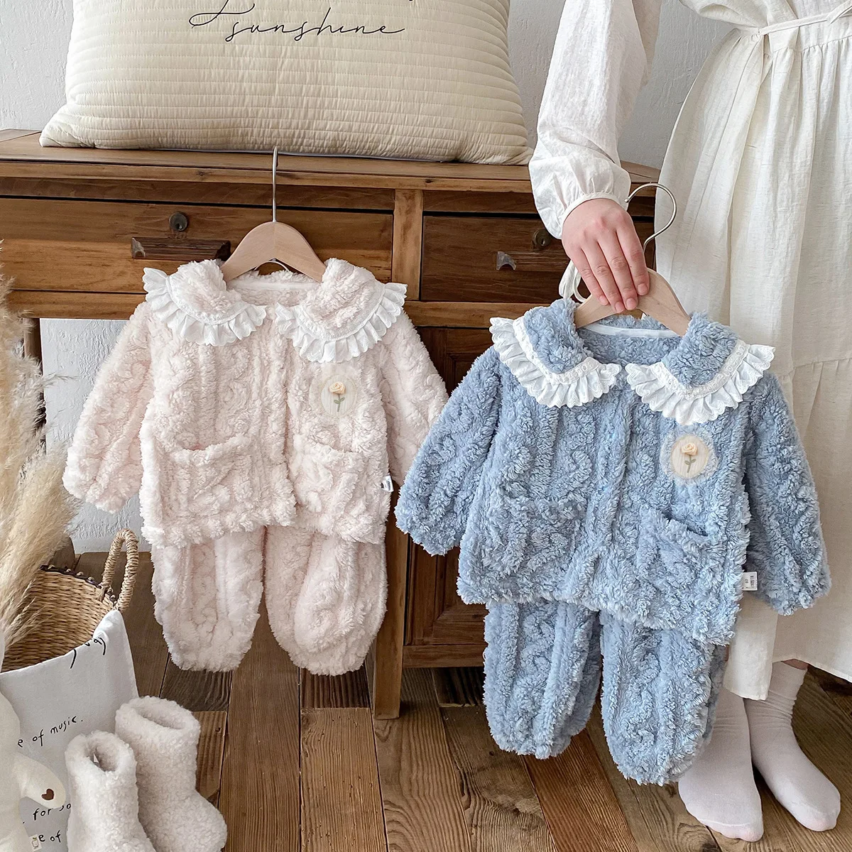 Winter Baby Girls Pajamas Plus Velvet Thickened Warm Soft Infant Girls 2PCS Sleepwears Toddler Princess Homewears