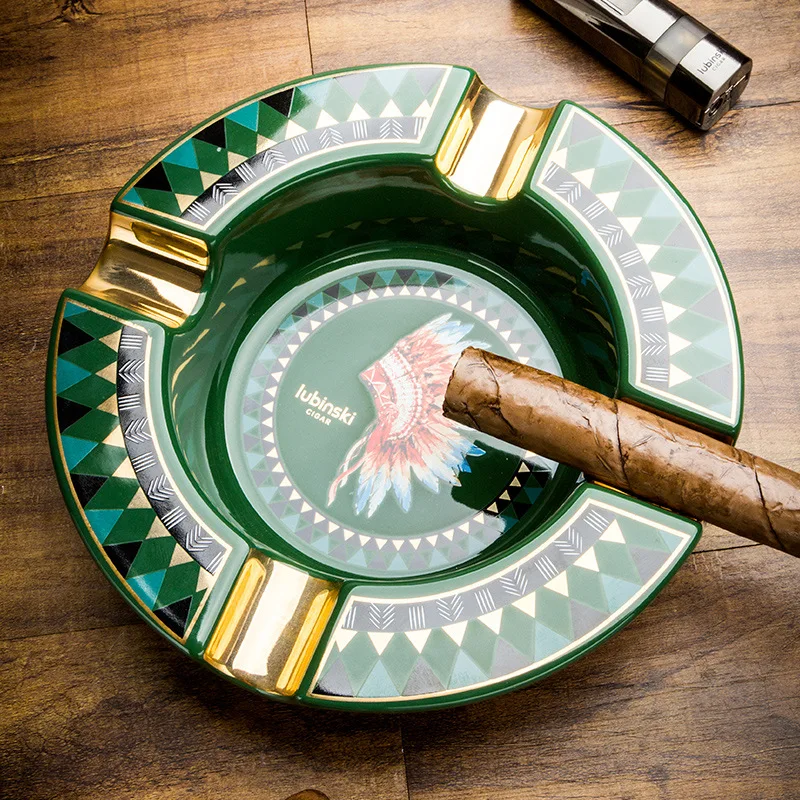 منفضة سجائر LUBINSKI الخضراء المصنوعة من السيراميك...