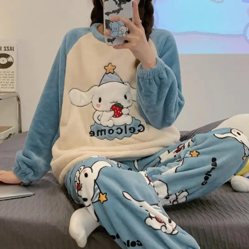 

2023 Kawaii Sanrio Kuromi Cinnmoroall Cartoon Animation Pajama Set Velvet and Thickening Girly Heart Pachacco Flannel Tracksuit