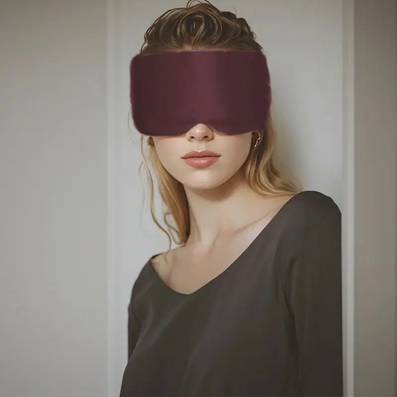 Masque en tissu réutilisable lavable, vue rapprochée du tissu et des coutures, protection durable.