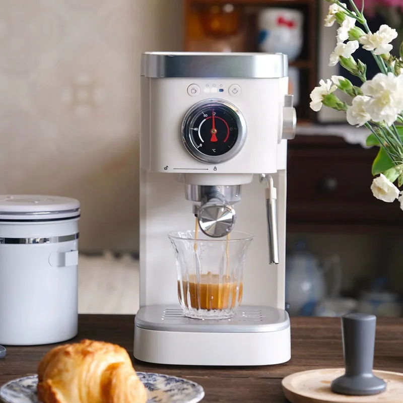 House small Italian coffee machine 20Bar pressure temperature visual automatic intelligent extraction milk frother coffee maker