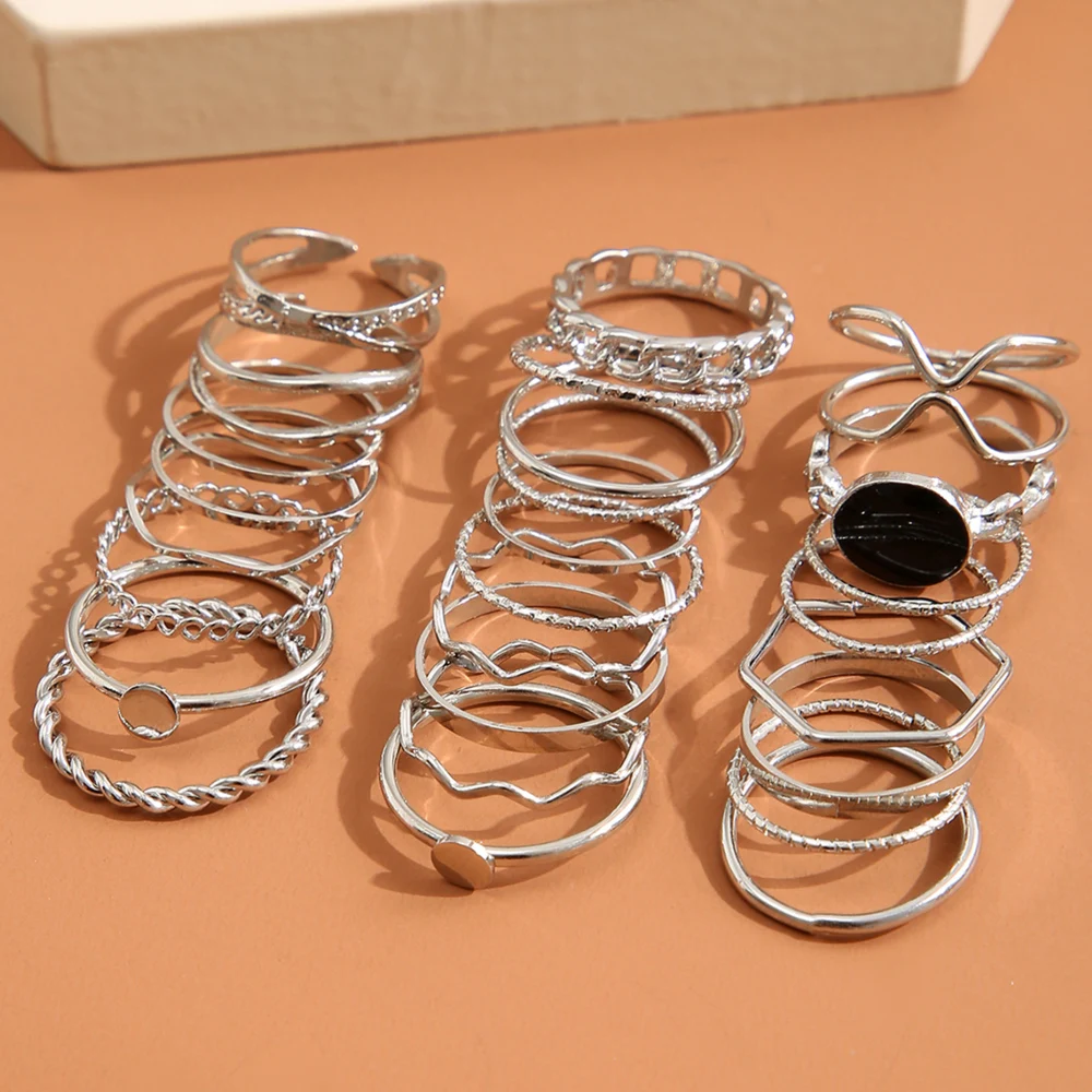 Set di anelli donna stile retrò collezione gioielli vintage_voghion.com