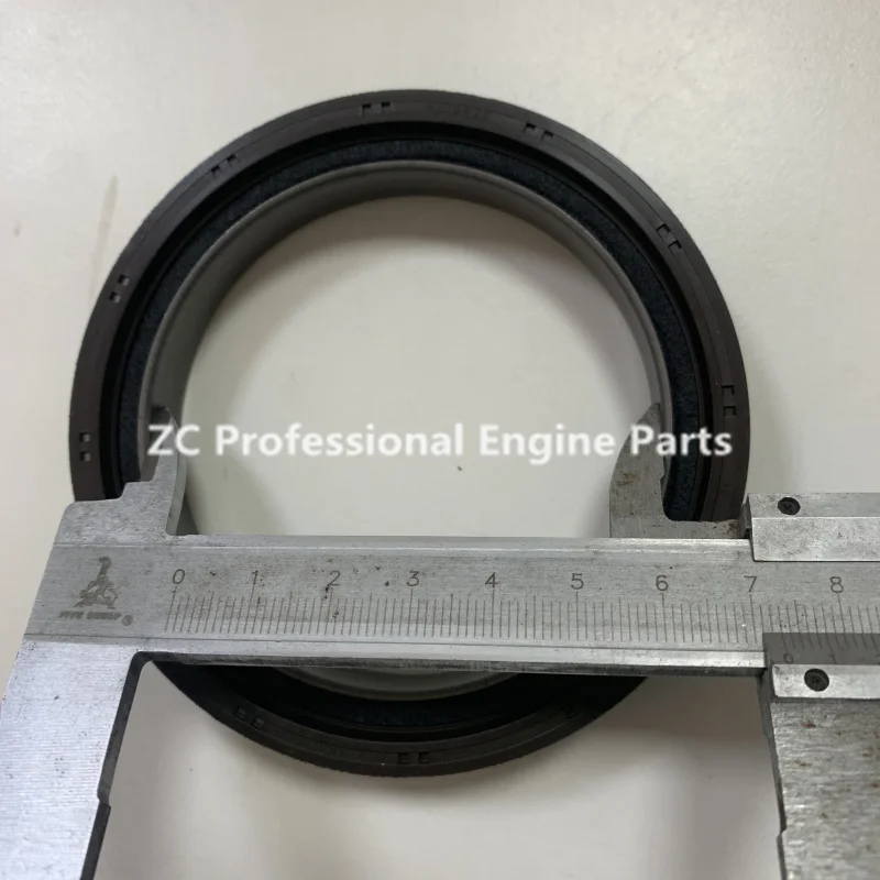 8981581100 8-98158110-0 Japanese original crankshaft front oil seal for Isuzu 4JJ1 XKC01 NQR NNR NPR engine parts