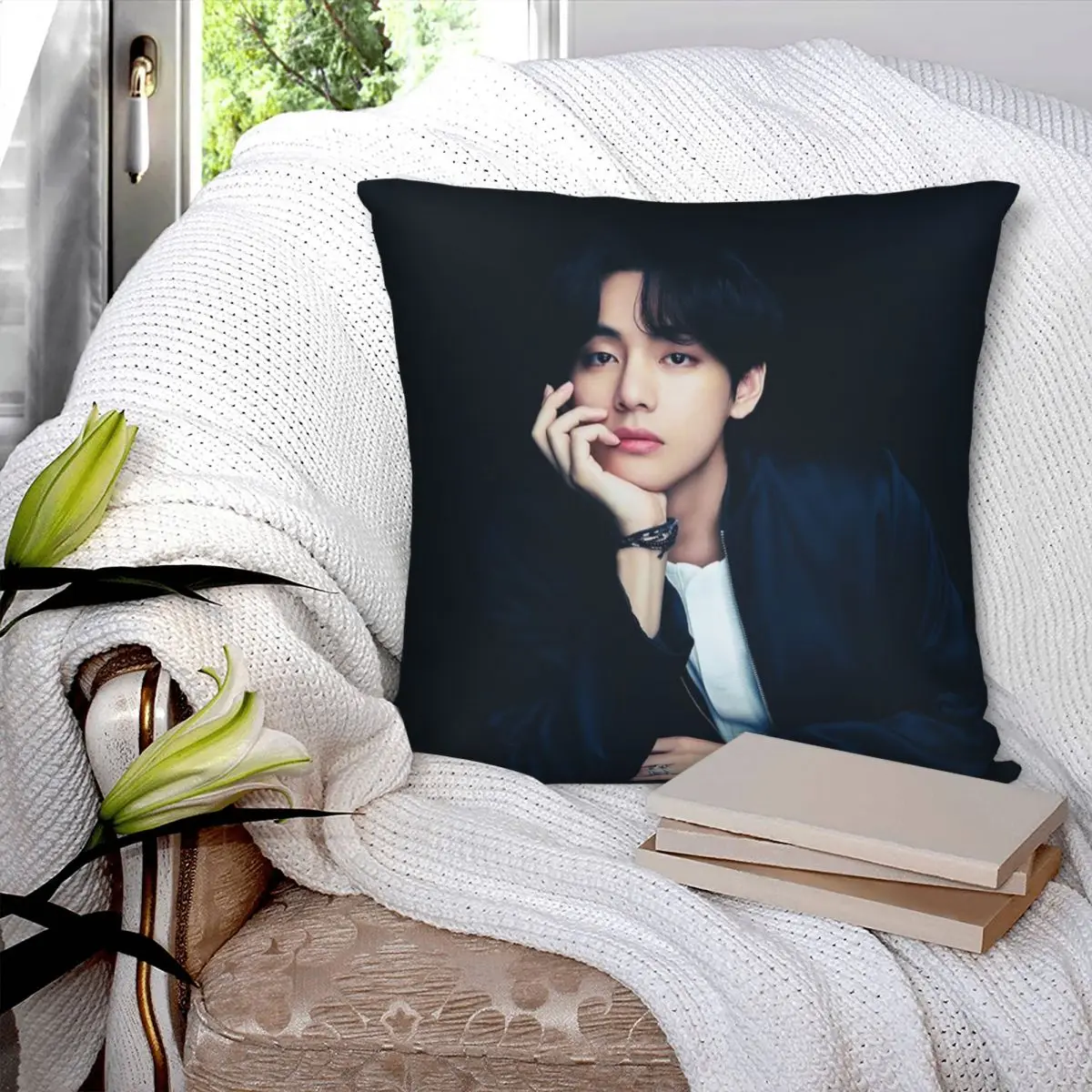 BTS テヒョン　枕カバー　両面別柄40×60 BTS V CELINE(1) ピンバッジ テテ テヒョン V | KPOWER