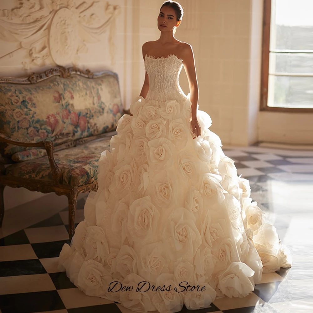 Handmade Flowers A-Line Customized Vestido De Novia Classic Strapless Lace Up Back Wedding Dress Dreamy Appliques Bridal Gowns