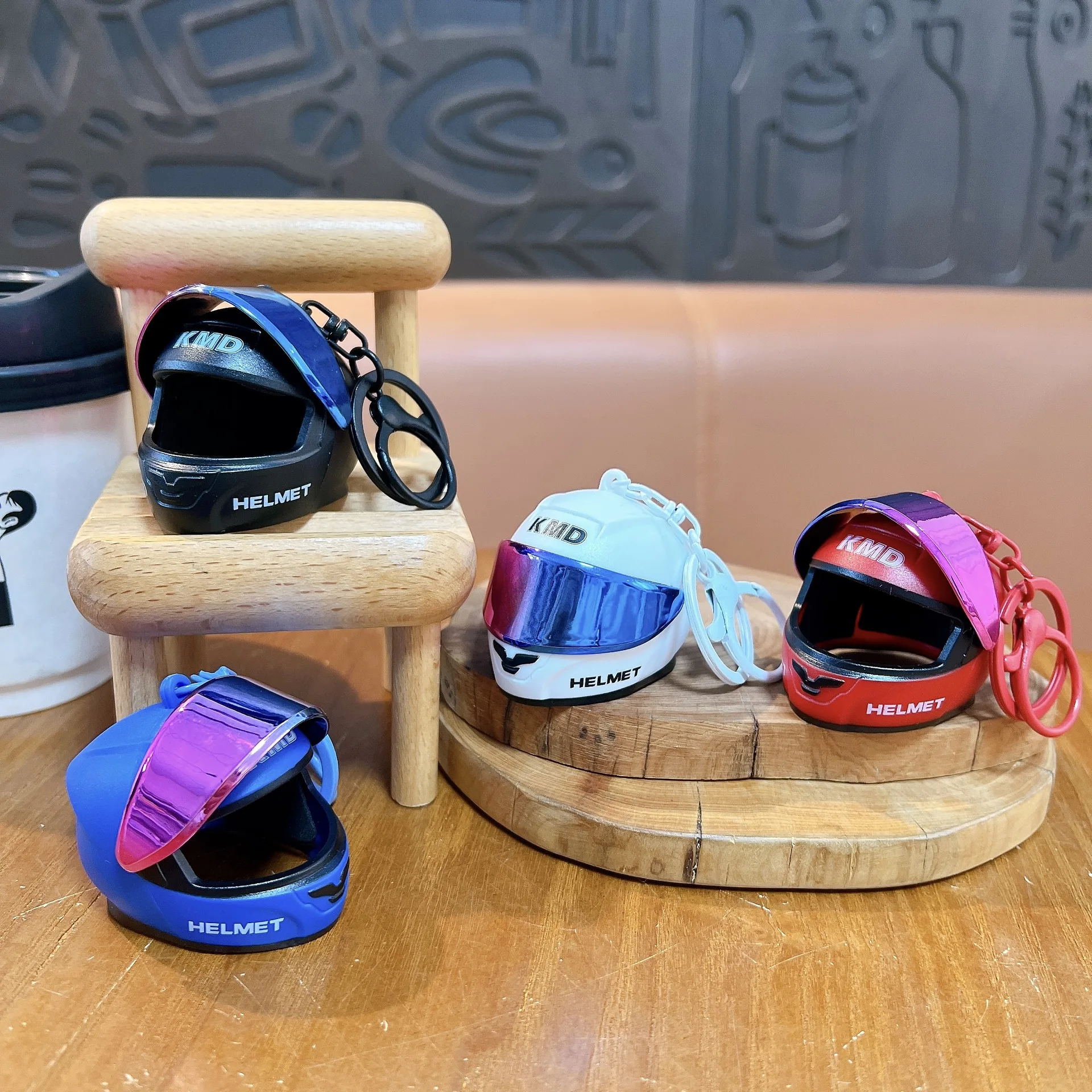 Creative Colorful Motorcycle Helmet Keychain Cute Safety Helmet Pendant 3D Stereoscopic Motorcycle Helmet Pendant Keychain