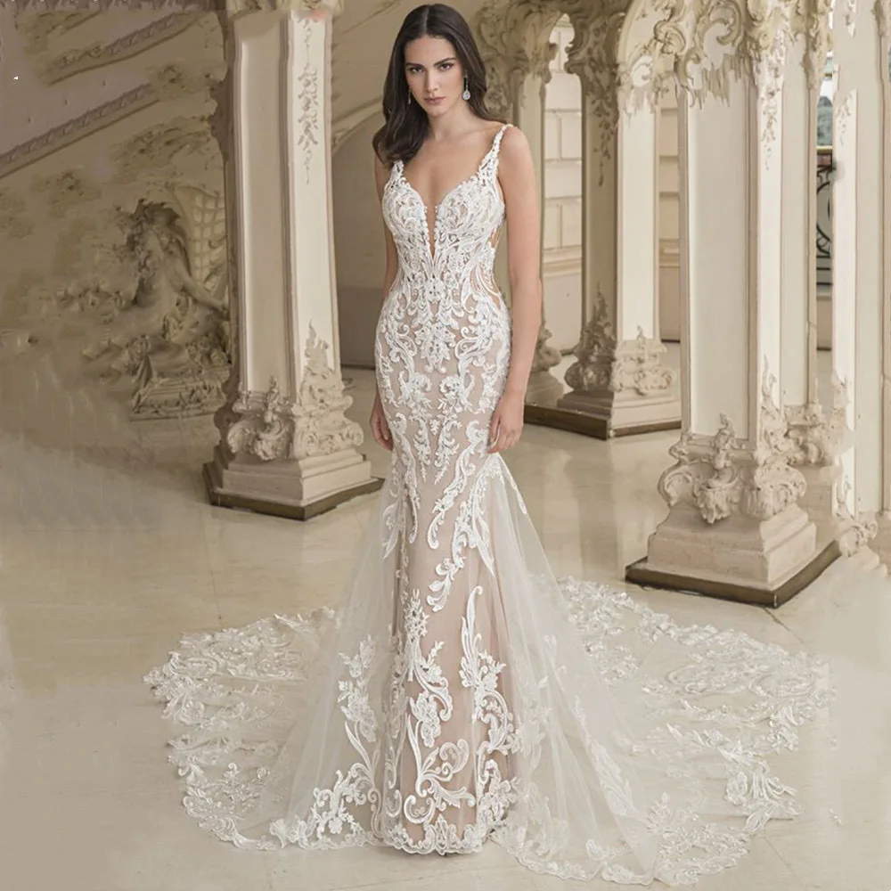 Maßgeschneiderte elegante Meerjungfrauen-Brautkleider mit Spitzenapplikationen, Spaghettiträgern, V-Ausschnitt, 2026, Schleppe, ärmellos, Tüll – Detail 4
