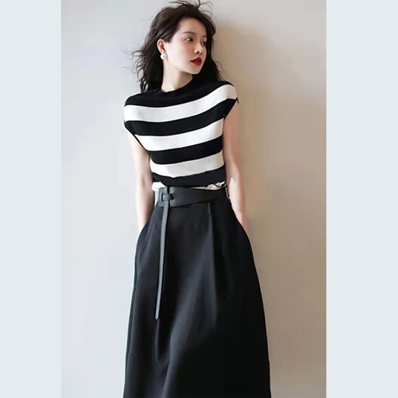 

Fashion 2023 Summer Women's Casual Stripe T Shirt A-Line Skirts Korean Student Two Piece Dress Set Lady Simple Joker Outfits