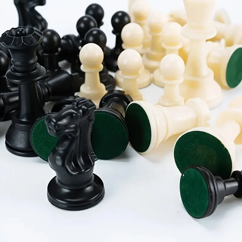 32 Set of Portable Chess Pieces Accessories Full Set Of Chess Resin Material Bottom Total Board Game Toys chess pieces and board