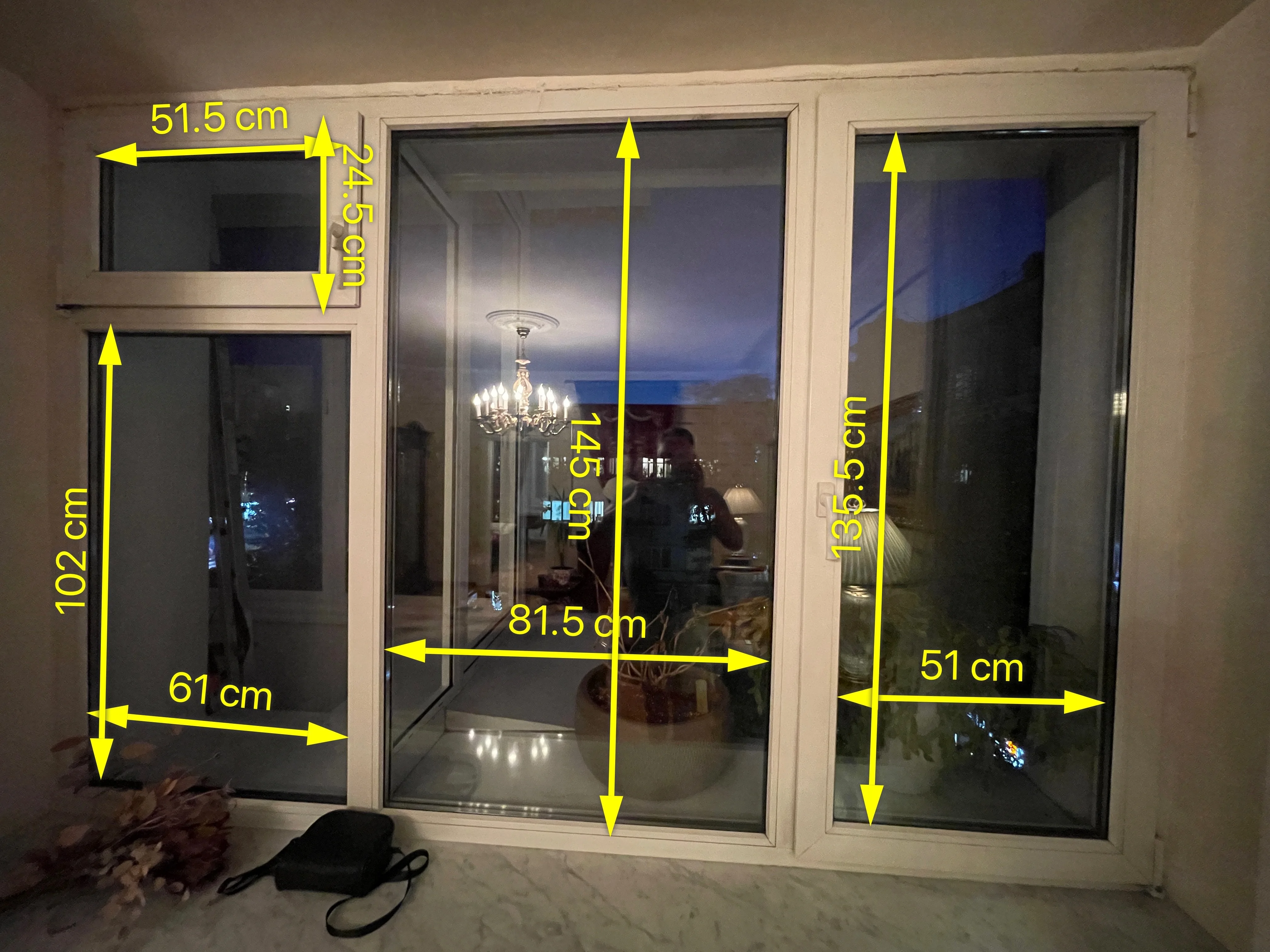 

Filmbase Smart Film High Transmittance PDLC Film For Door Privacy Film for Four pieces