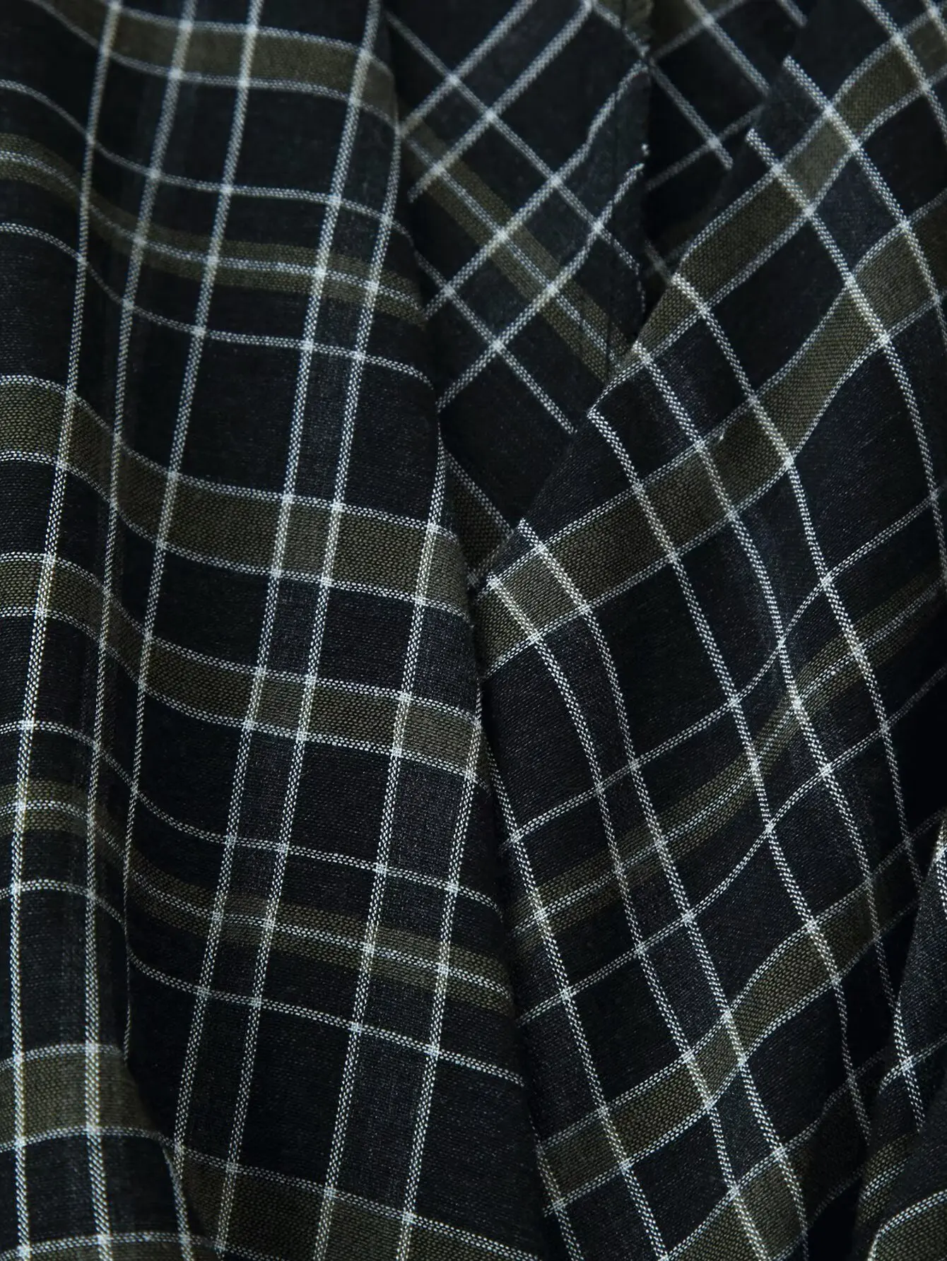 Women Green Retro Checkered Shirt Dress Asymmetrical Pleat Design Lady V-Neck Fashion Casual Versatile High Street Long Dress