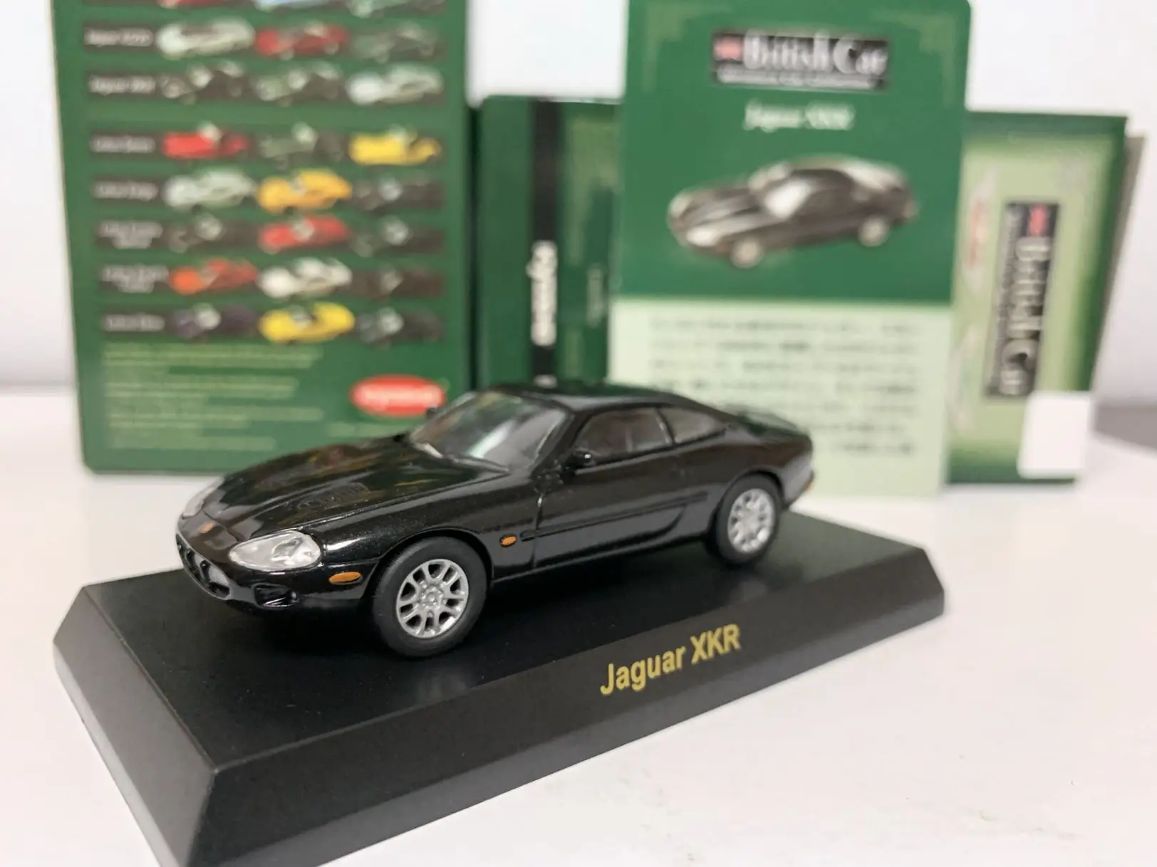 

Коллекция 1/64 года, модель игрушечного автомобиля KYOSHO Jaguar XKR, подарок для детей
