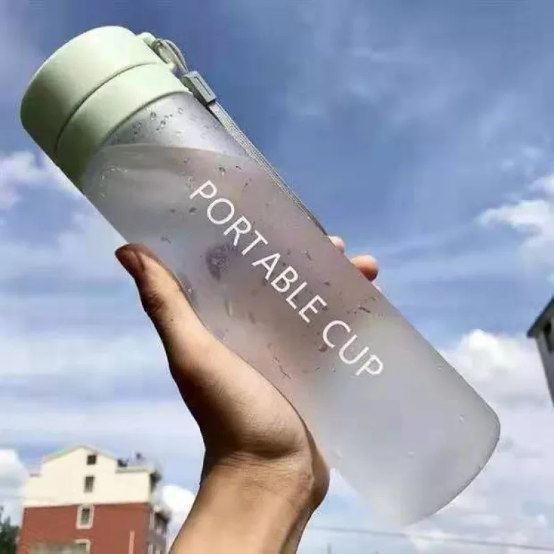 

Summer men and women couple super large capacity water cup plastic cup drop-resistant simple sports Korean version handy cup