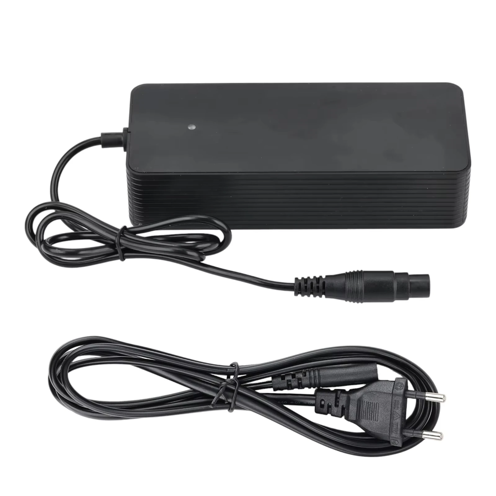 Chargeur 54.6V 1.5A Pour Trottinette électrique - Neuf, Générique Noir