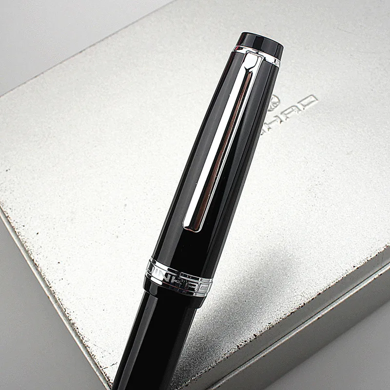 Jinhao 82  ÷ Ͻ ǽ л б  ǰ,   