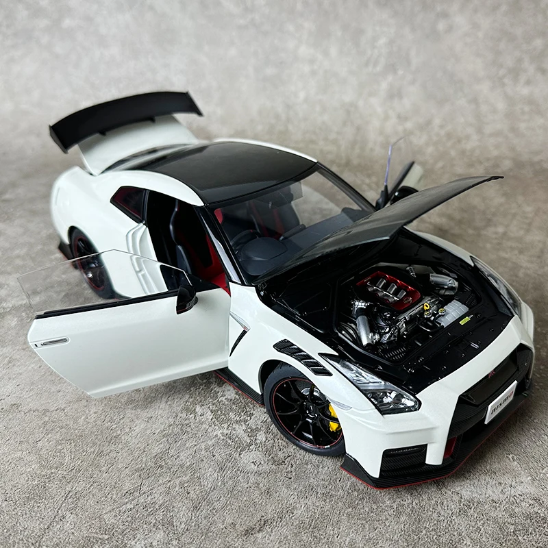 SUPER A AIMGAIN GT NISSAN R-35 GT-R 1/18 Scale