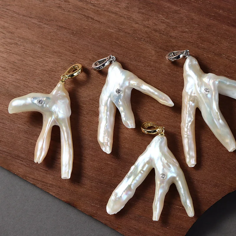 

Кулон с натуральным пресноводным жемчугом, из серебра 925 пробы