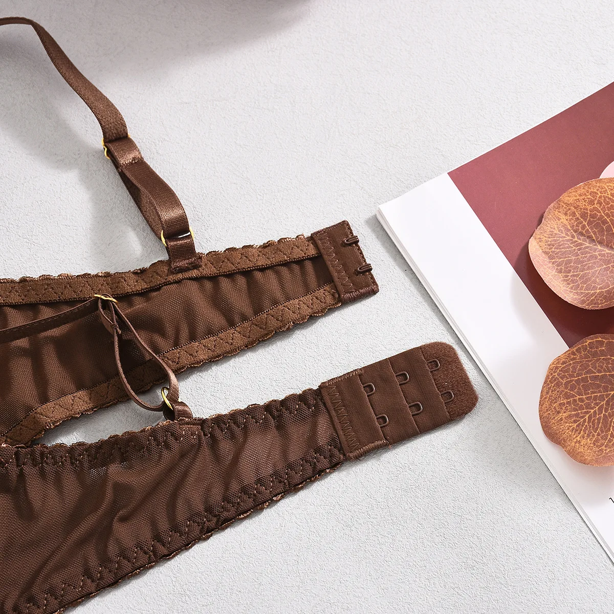 lace embroidery lingerie set with garter details