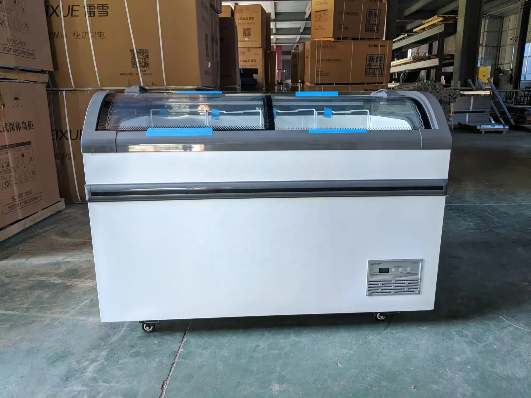 Supermarket Freezer Mall Refrigerator Display Showcase Freezing 0 To -18 Degree Commercial Deep Chest Freezer Big Capacity
